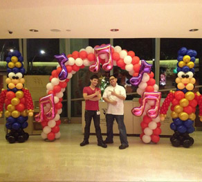 magician for birthday party, kids birthday, kids party entertainer, balloon sculpture Singapore, balloon artist Singapore, Balloon decoration